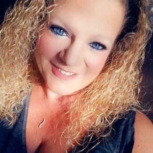 Meet your Posher, Shands